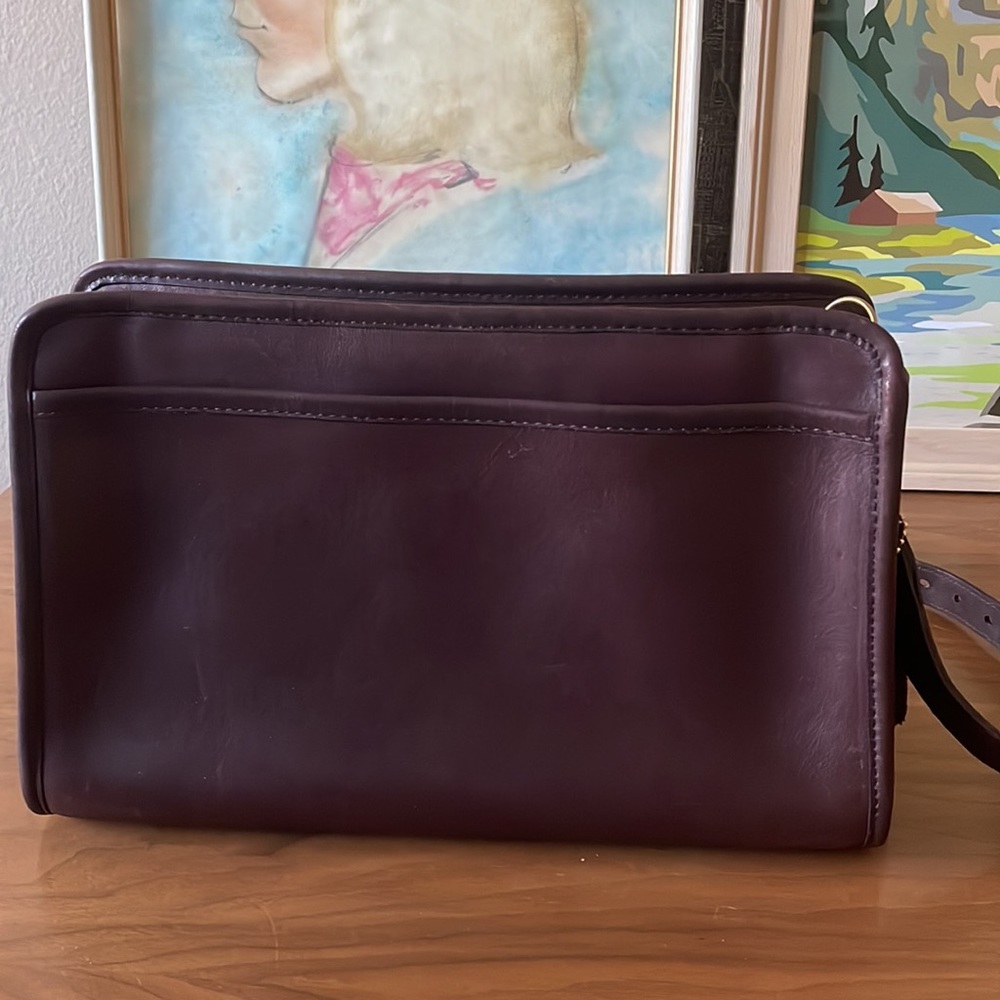 Burgundy vintage Coach Swagger bag